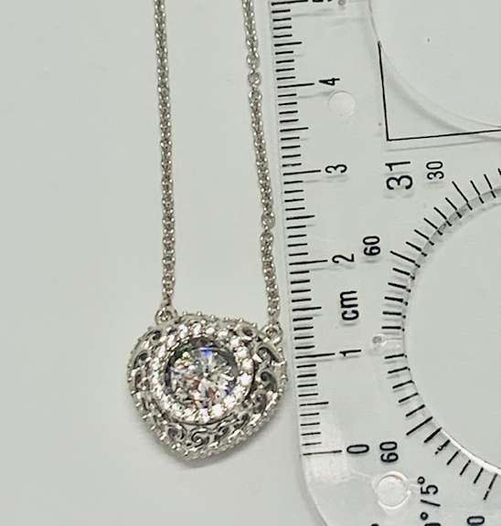 Vintage look beautiful detailed Dancing stone  pendant