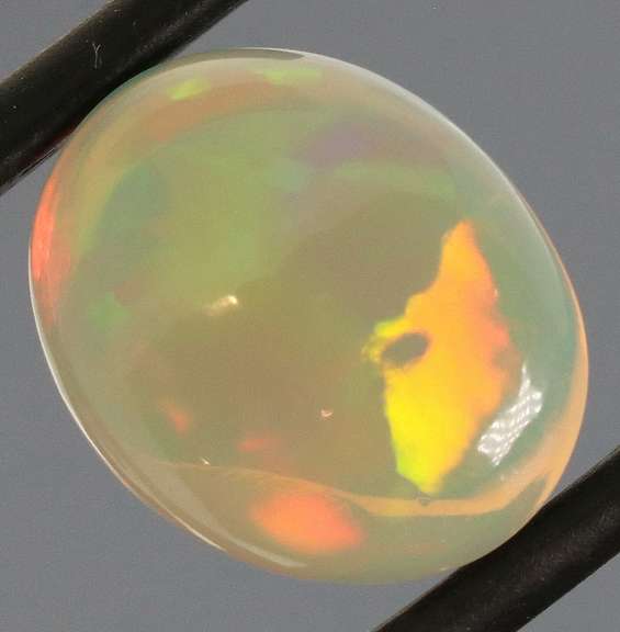 Ravishing 3.77ct unheated Welo Jelly Opal