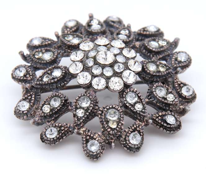 Cubic zirconia Brooch