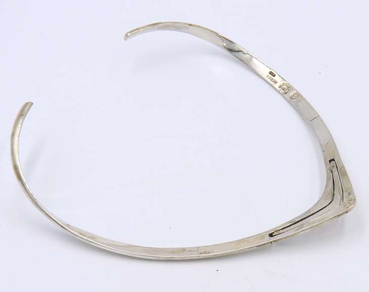 Vintage 925 Sterling Silver Mexico Cuff Necklace