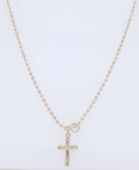 925 Sterling Silver Cross Pendant on Chain