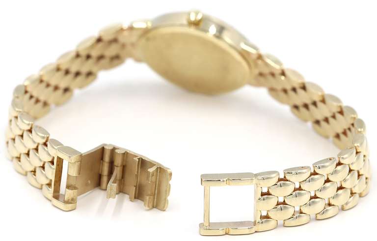 Concord Les Palais Mother of Pearl Dial 18MM Quartz Ladies Watch