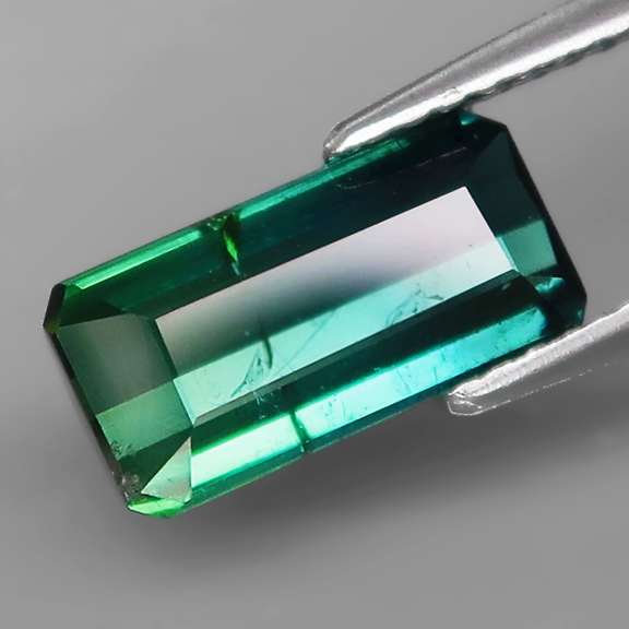 Gorgeous 2.28ct bi-color Tourmaline