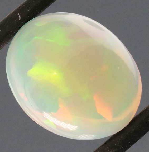 Ravishing 3.77ct unheated Welo Jelly Opal