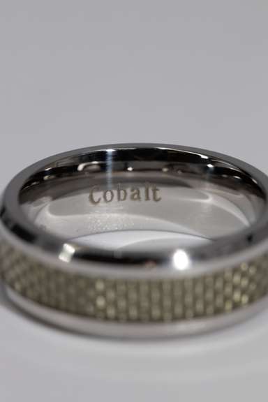 8mm Cobalt Wedding Band w/ Carban Fiber Inlay Size 10