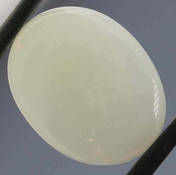 Sublime 14.06ct untreated Moonstone cabochon