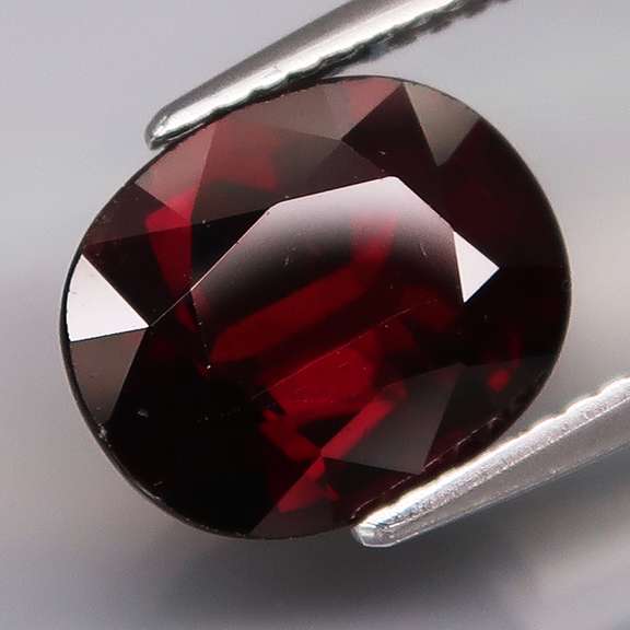 Ravishing 5.10ct black cherry red Mozambique Garnet
