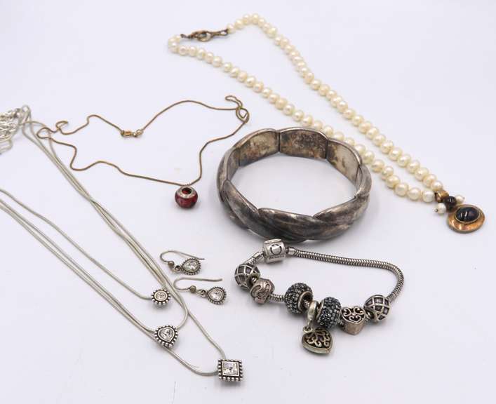 Group Lot of Vintage 925 Sterling Silver Jewelry