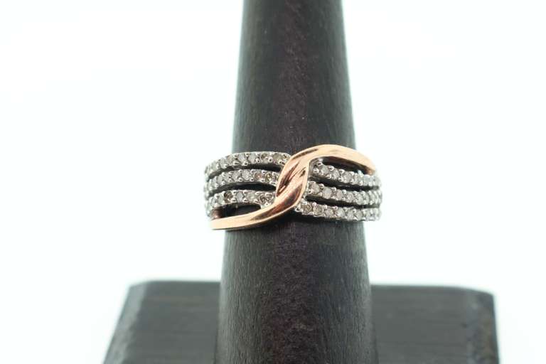LADIES WHITE AND ROSE GOLD DIAMOND RING