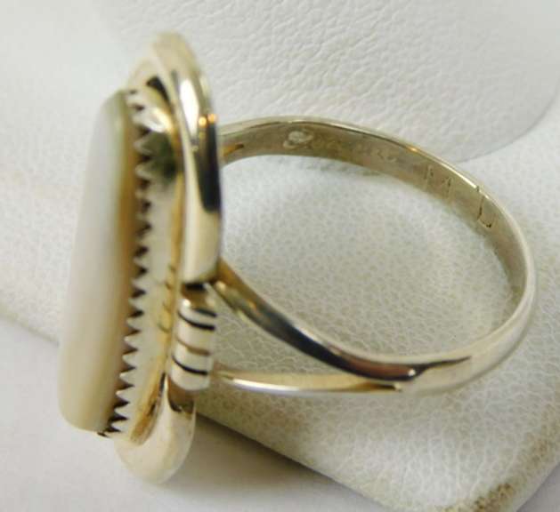 Navajo Sterling Mother of Pearl Ring, 9.5