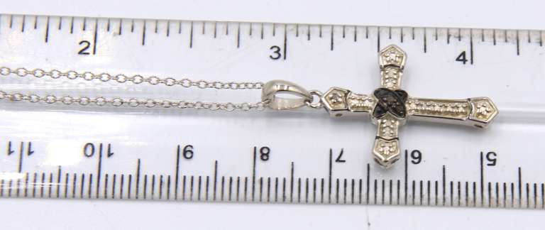 Vintage 925 Sterling Silver Cross Pendant on Chain
