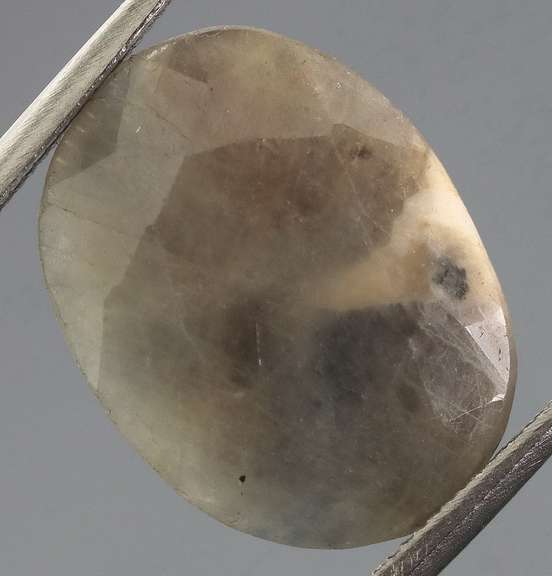 UNTREATED! 6.78ct steely faceted Sapphire