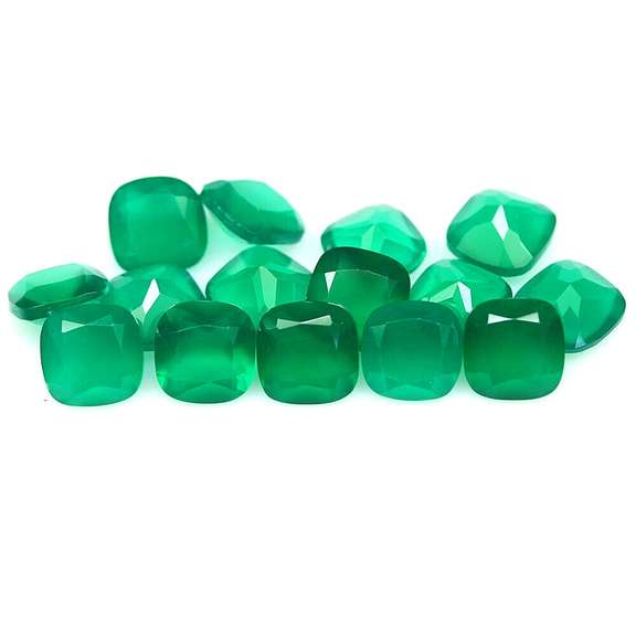 Breath taking 12.23ct mint green Botswana Agate set