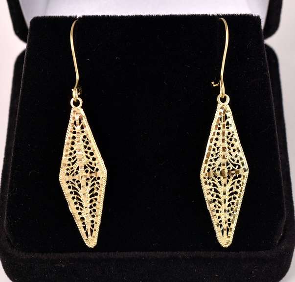 Darling Dangling Earrings in 14K Yellow Gold