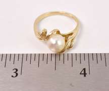 Gorgeous Pearl Ring in Yellow Gold