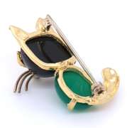 Great 18kt Yellow Gold Signed Black and Green Onyx Cat Pin