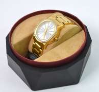 Wittnauer Crystal Accented Dial, Pre-Owned.