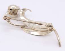 Vintage 925 Sterling Silver Flower Brooch