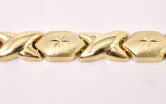 Beautiful XO Style Bracelet in 14K Yellow Gold