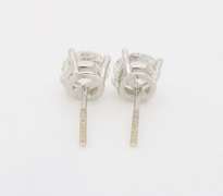 Certified Diamond Stud Earrings in 18k White Gold