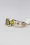 Sterling Silver Natural Peridot Gemstone Ring Size 7