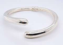 Vintage 925 Sterling Silver Signed Bangle Bracelet