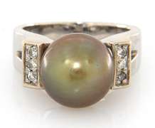 Wide Band Ring 14K White Gold with Pearl and Diamond