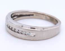 Beautiful White Gold Satin Finish Diamond Band