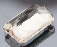 Striking 18.79ct high fire champagne Kunzite