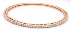 Romantic 18kt Round Brilliant Cut Diamond Bangle