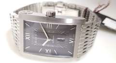 Gucci men's wristwatch 8600M Automatic Swiss Made NEW with tags box and papers