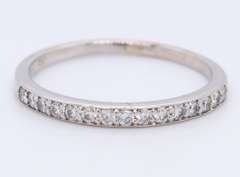 Sparkling White Gold Hearts on Fire Signature Diamond Band
