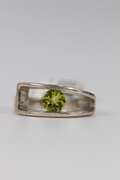 Sterling Silver Natural Peridot Gemstone Ring Size 7
