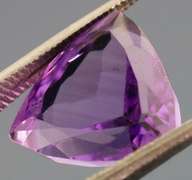 Stunning 6.07ct trillion cut Brazilian Amethyst