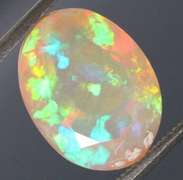 Gorgeous glittering 2.92ct faceted Jelly Opal