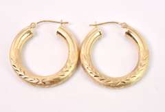 Classic Etched Hoop Earrings in 14K Yellow Gold