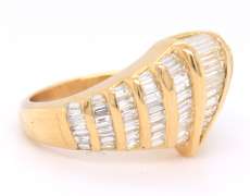 Majestic 18kt Yellow Gold Diamond Ring