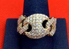 MENS 14K YELLOW GOLD RING WITH 1.89 CARAT OF DIAMOND