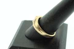 MENS 14K GOLD AND DIAMOND BAND