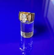 WOW!!!  Ladies Sparkling 14 Kt Yellow Gold Rare 3.35 Ct Marquis Cut Lab Created Diamond Ring