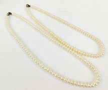 2 Elegant Freshwater Pearl Necklaces