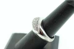 LADIES 14K WHITE GOLD AND DIAMOND RING