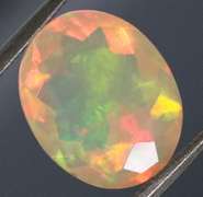 Excellent glittering 3.02ct faceted Jelly Opal