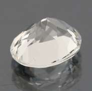 Superb 5.86ct diamond white Topaz