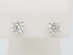Certified Diamond Stud Earrings in 18k White Gold
