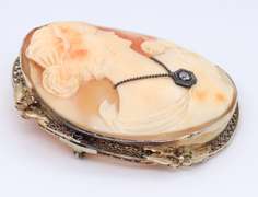 Antique Yellow Gold Shell Cameo with Diamond Pendant Brooch