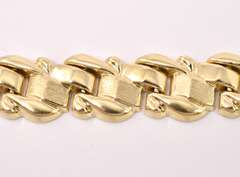 Lovely Fancy Link Bracelet in 14K Yellow Gold