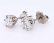 Elegant White Gold Round Brilliant Cut Diamond Stud Earrings