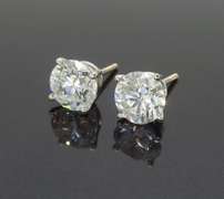 Certified Diamond Stud Earrings in 18k White Gold