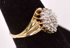 Precious Cluster Diamond Ring in Yellow Gold